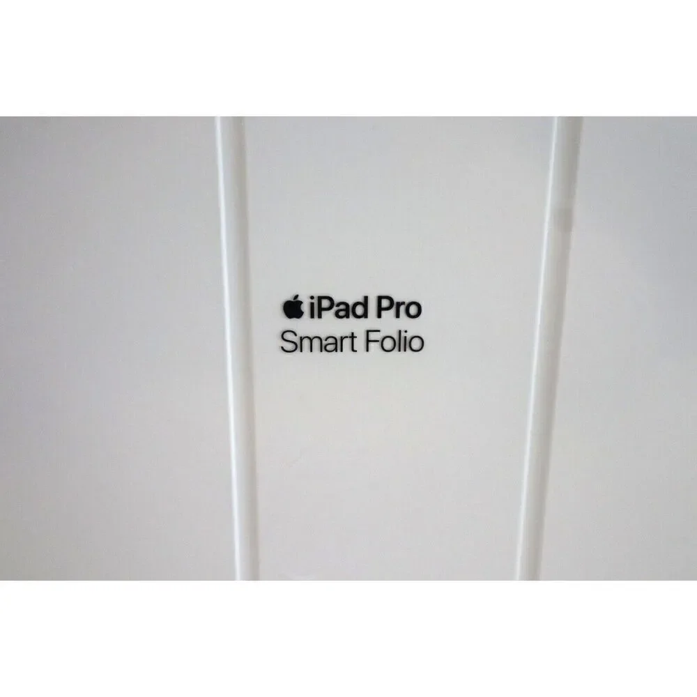 Apple MRX82ZM/A - Smart Folio White 11